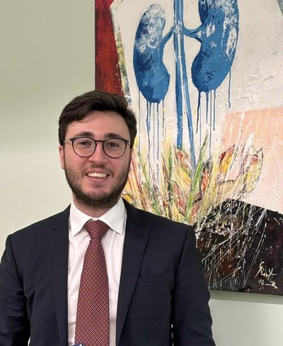 Foto del Dr. Michele Cavasso, nefrologo dirigente medico SSN